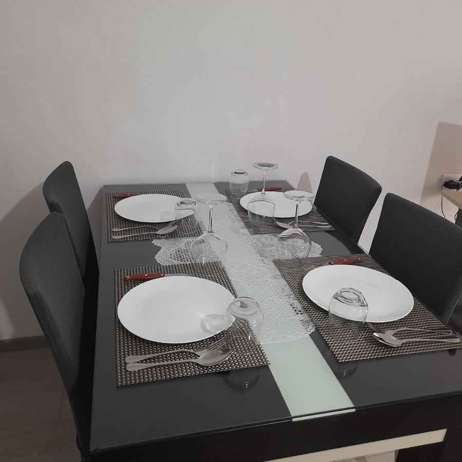 Erteo Guest House Pogradec Esterno foto